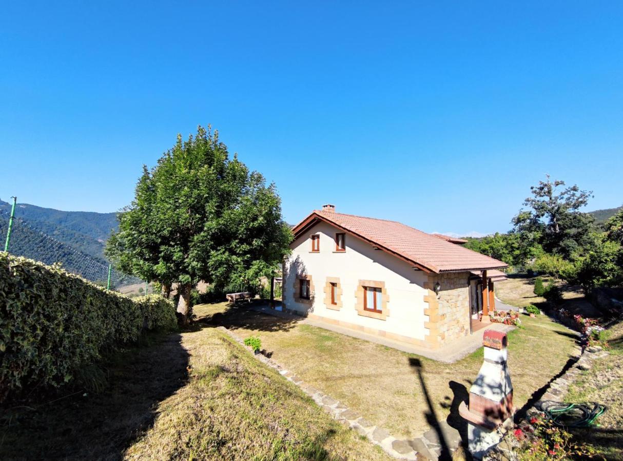La Huertona Vila Pesaguero-La Parte Exterior foto