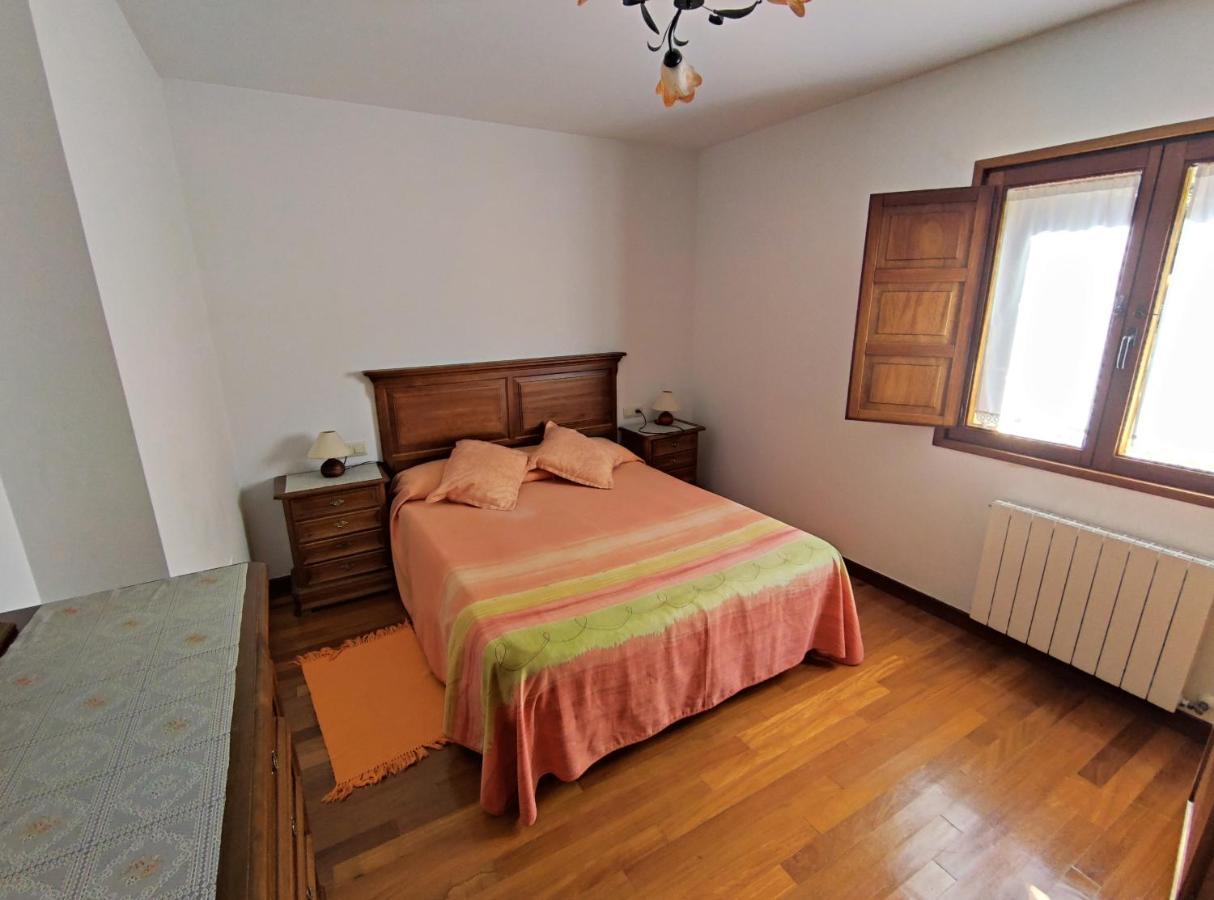 La Huertona Vila Pesaguero-La Parte Exterior foto