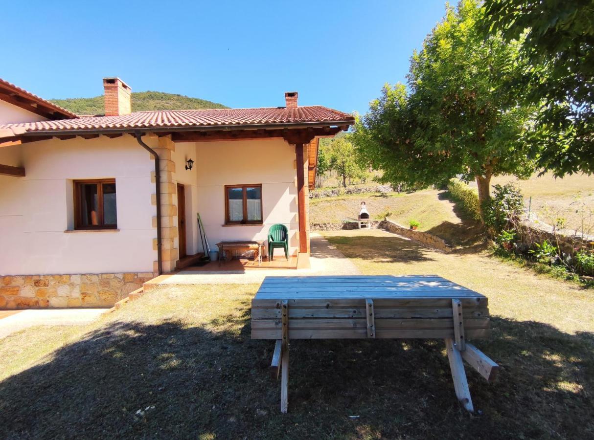 La Huertona Vila Pesaguero-La Parte Exterior foto