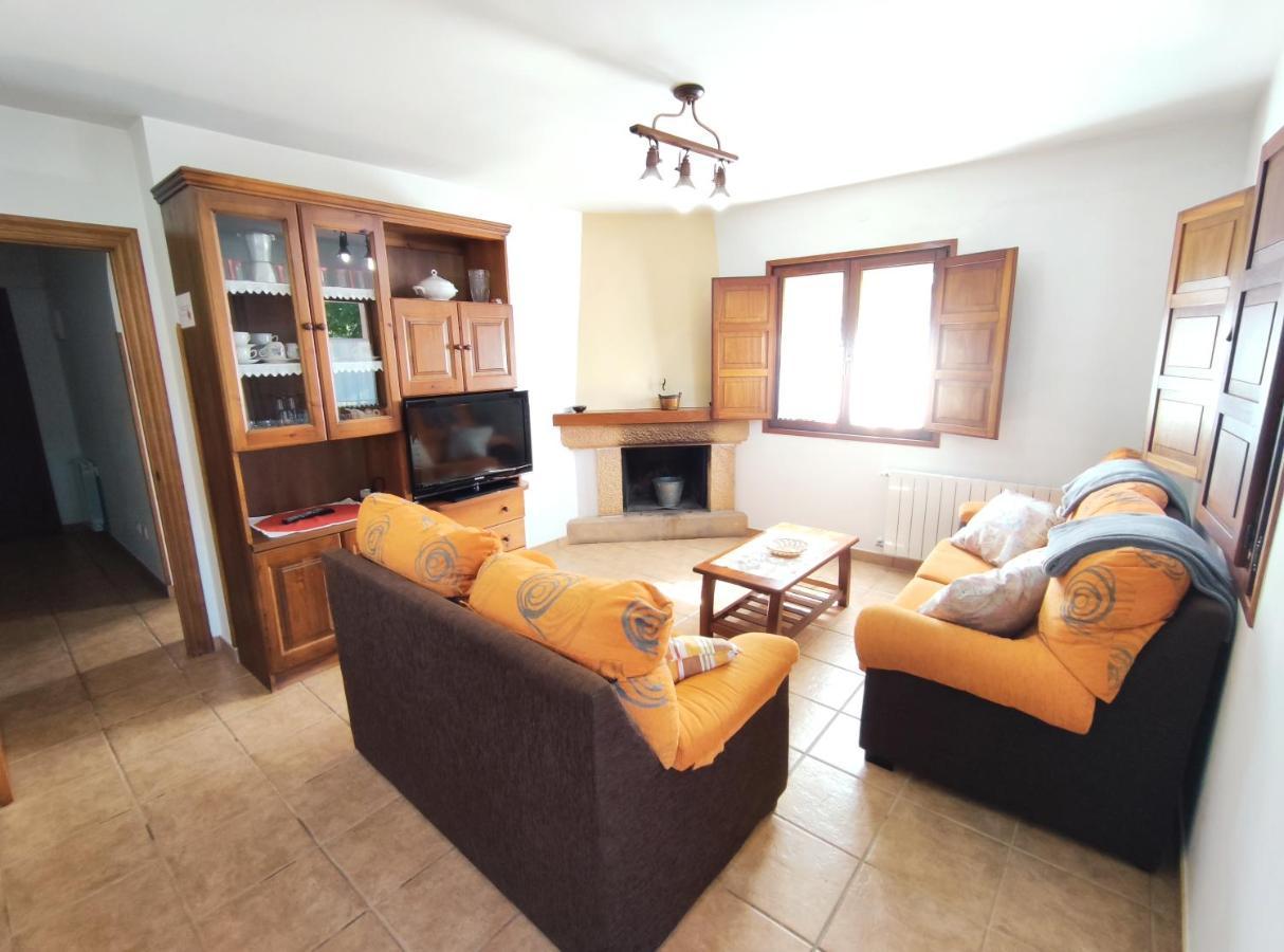 La Huertona Vila Pesaguero-La Parte Exterior foto